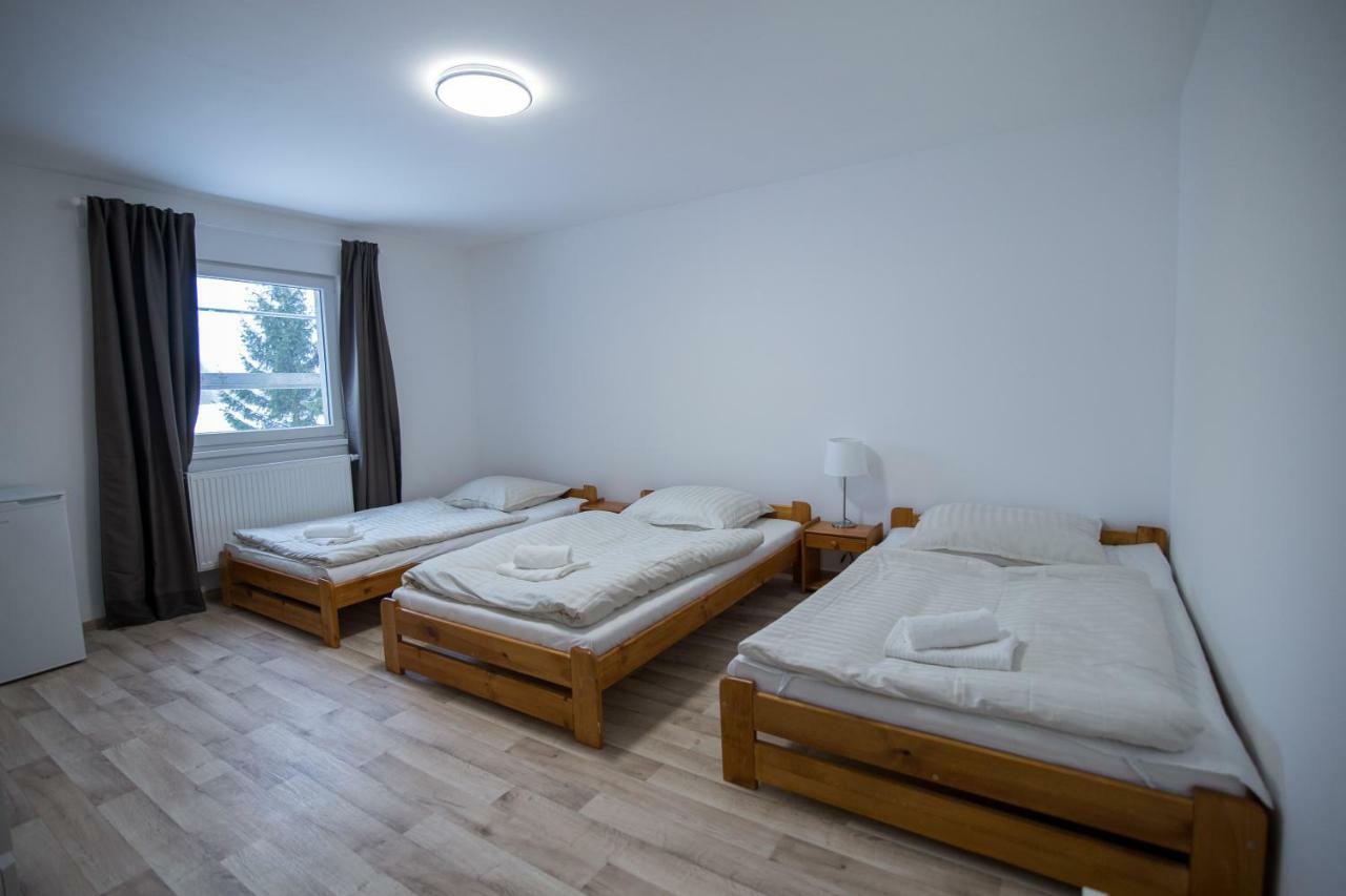Apartment Sarka Hostka  Buitenkant foto