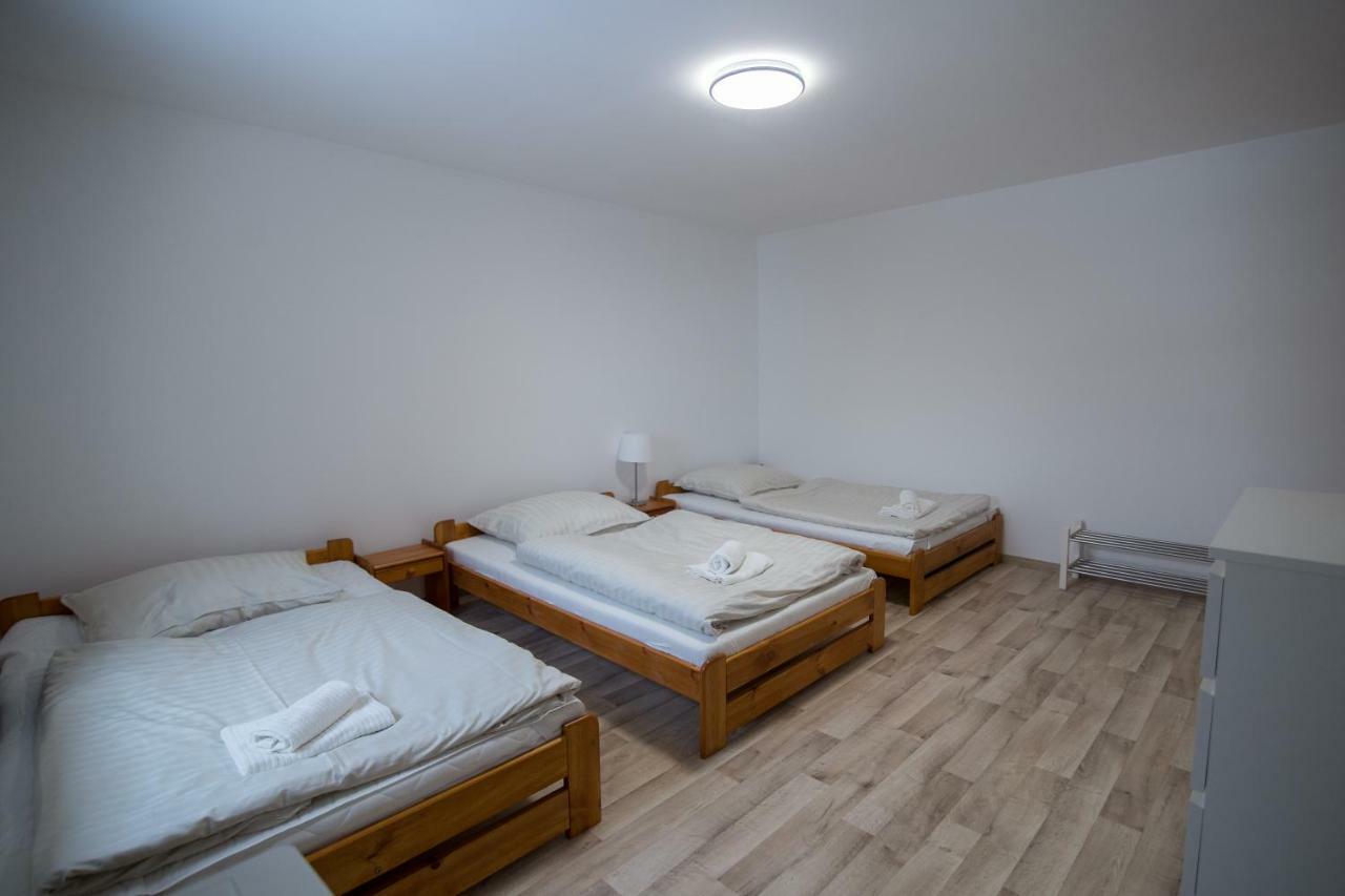 Apartment Sarka Hostka  Buitenkant foto